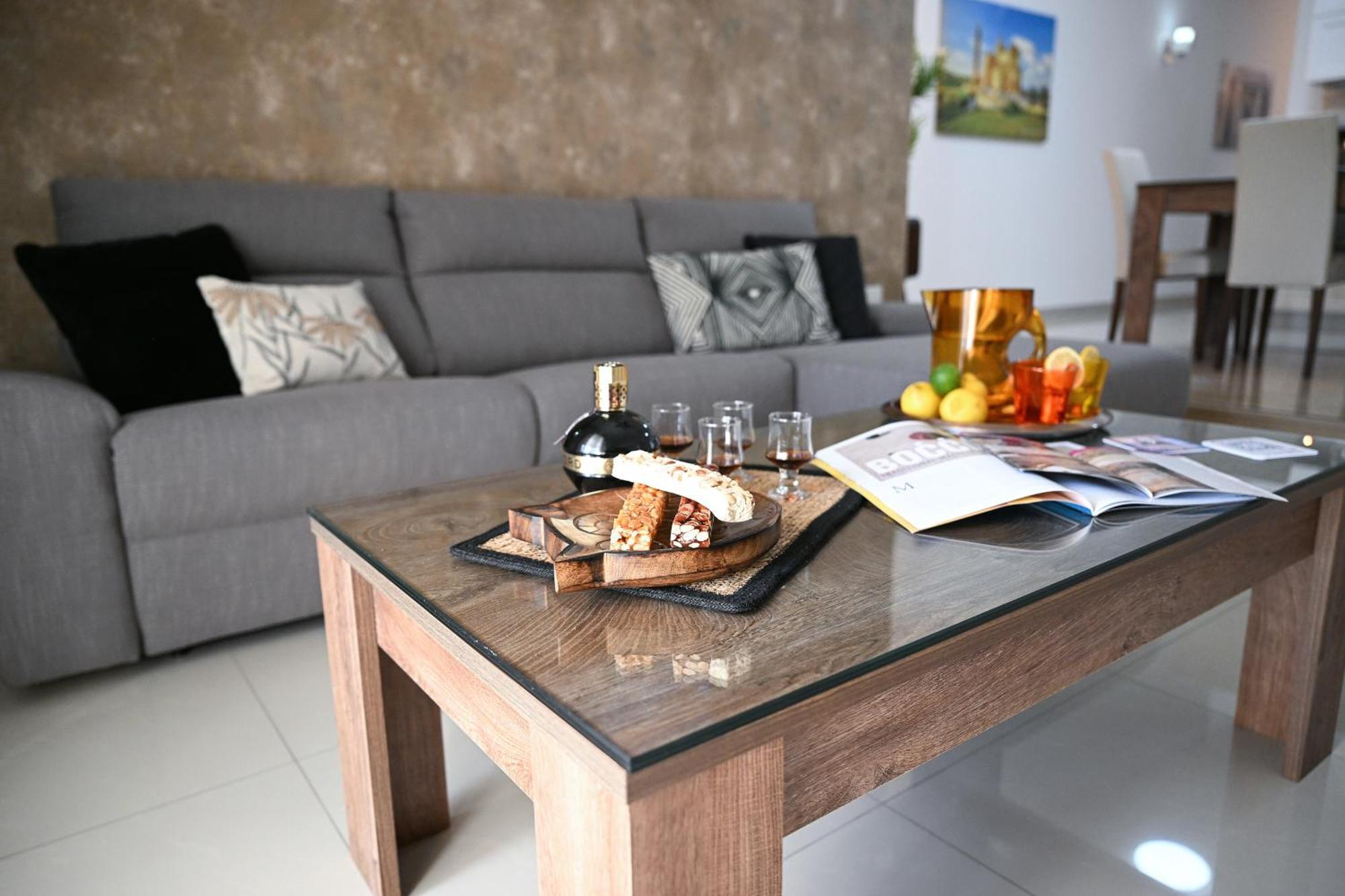 Fl 1 Ta'Lonza Luxury With Hot Tub By Homely เมลลิฮา ภายนอก รูปภาพ