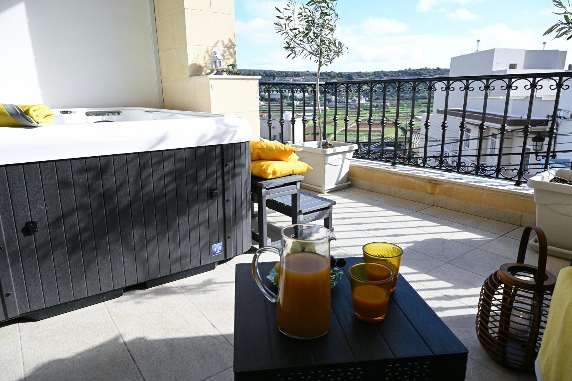 Fl 1 Ta'Lonza Luxury With Hot Tub By Homely เมลลิฮา ภายนอก รูปภาพ